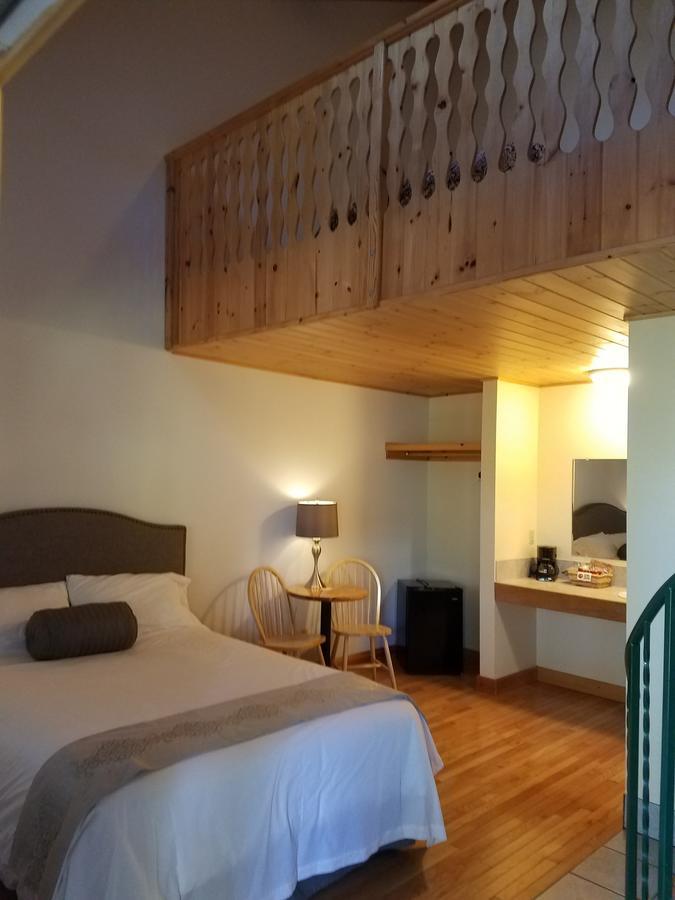 Lenroot Lodge Seeley Exteriör bild